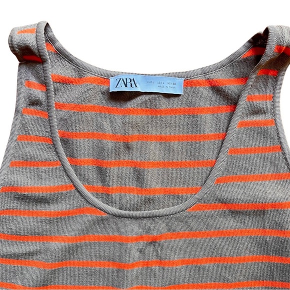 NWOT ! Sleeveless stripped top - Picture 5 of 7